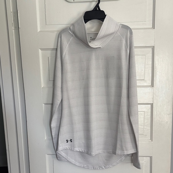 NWT Under Armour Gray Women's Pullover - High Neck - Picture 1 of 5